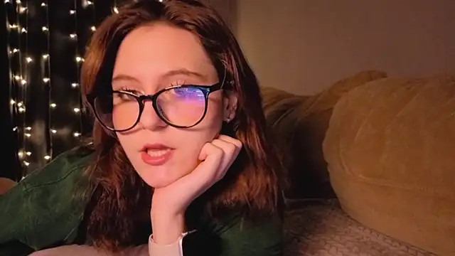 Diana Flower online show from 12-14-25, 02:07