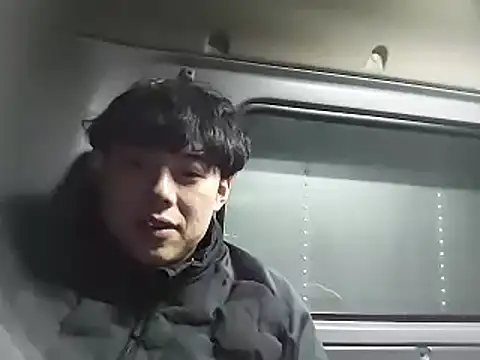 Snapshot of whitebriefboy chatting on 02-03-25, 05:35 whitebriefboy online show from 02-03-25, 05:35