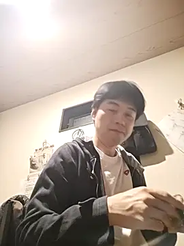 whitebriefboy online show from 04-07-26, 12:29