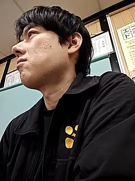 whitebriefboy online show from 04-16-26, 04:52