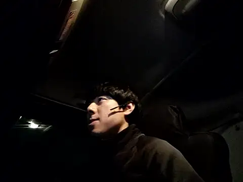 Snapshot of whitebriefboy chatting on 02-12-26, 02:39 whitebriefboy online show from 02-12-26, 02:39