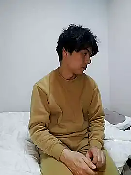 Snapshot of whitebriefboy chatting on 01-13-25, 03:15 whitebriefboy online show from 01-13-25, 03:15
