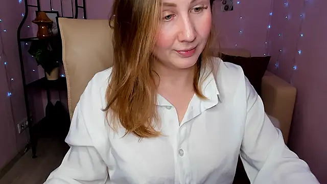 Helens love online show from 02-27-25, 01:52