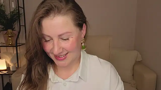 Snapshot of Helens_love chatting on 07-09-26, 02:45 Helens love online show from 07-09-26, 02:45