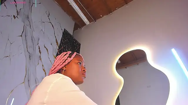 ebony hot1 online show from 05-28-26, 01:28