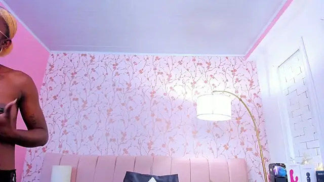 amber-hill online show from 11-11-25, 07:19