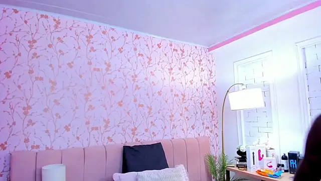 amber-hill online show from 11-24-25, 07:03