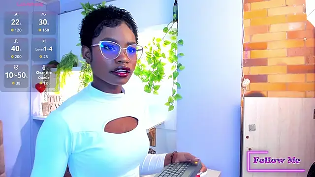 Snapshot of amber-hill chatting on 06-17-26, 12:04 amber-hill online show from 06-17-26, 12:04