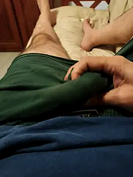 ReyDeCora online show from 09-30-25, 03:23