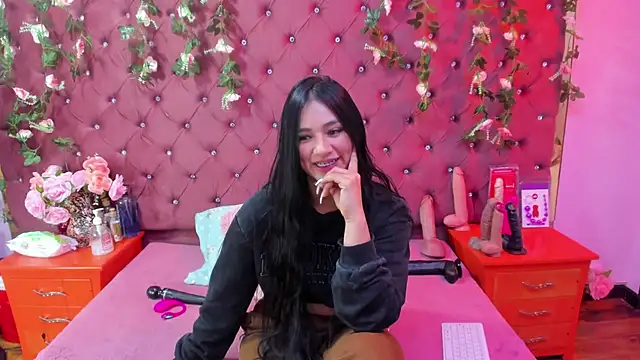 Mariana Prin online show from 10-16-25, 02:42