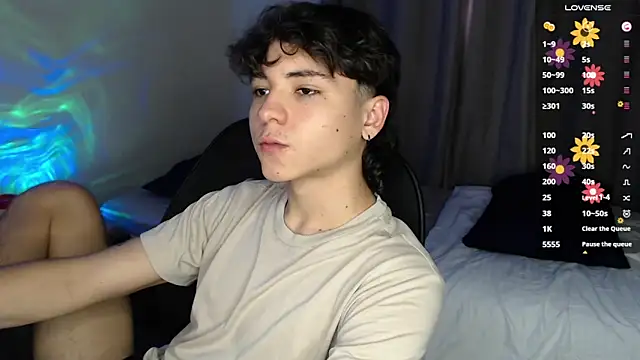 Snapshot of Joe23__ chatting on 03-17-25, 05:38 Joe23 online show from 03-17-25, 05:38