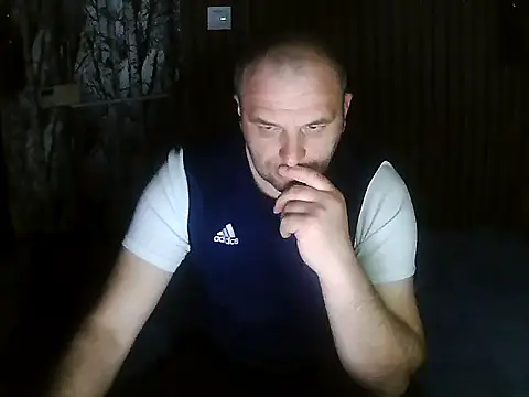 Snapshot of kelorak2000 chatting on 03-12-25, 06:11 kelorak2000 online show from 03-12-25, 06:11