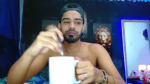 ryanse hot online show from 10-31-25, 07:32