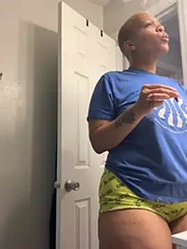 SexyHoneyRedd online show from 06-30-26, 09:42