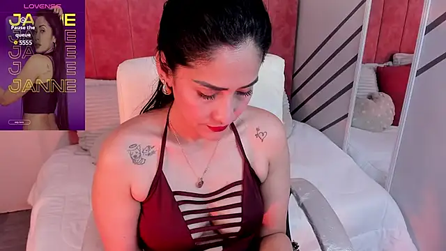 Snapshot of Janne_lee chatting on 01-30-25, 08:53 Janne lee online show from 01-30-25, 08:53