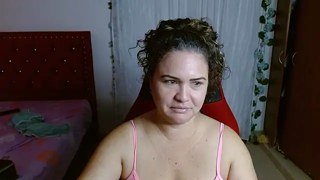 helenca43 online show from 01-18-26, 11:24