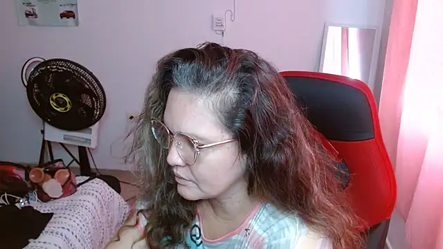 Snapshot of helenca43 chatting on 10-02-25, 12:30 helenca43 online show from 10-02-25, 12:30