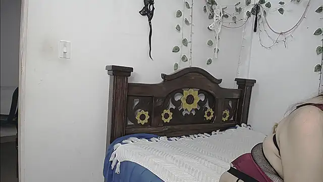 DominaLeona online show from 05-25-26, 09:24
