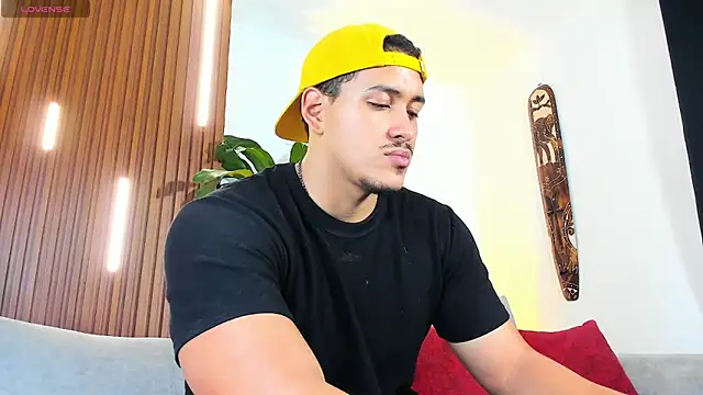 lucasanto  online show from 03-24-26, 04:12