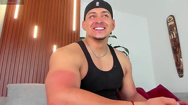 lucasanto  online show from 12-18-25, 01:55