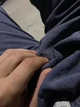 YawlingJingoist online show from 12-16-25, 01:10