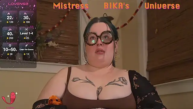MissBika online show from 03-05-25, 08:32