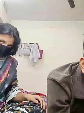 Snapshot of riya190 chatting on 01-17-25, 11:49 riya190 online show from 01-17-25, 11:49