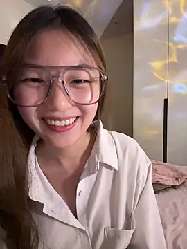 Snapshot of Sweet-Angel999 chatting on 10-23-25, 03:21 Sweet-Angel999 online show from 10-23-25, 03:21