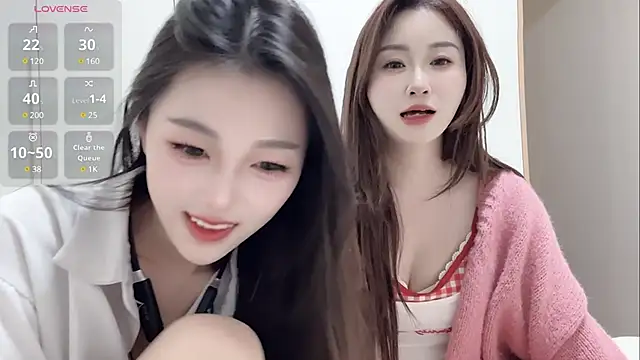 Snapshot of Sweet-Angel999 chatting on 12-29-24, 02:21 Sweet-Angel999 online show from 12-29-24, 02:21