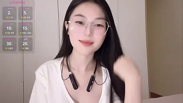 Snapshot of Sweet-Angel999 chatting on 03-18-25, 05:33 Sweet-Angel999 online show from 03-18-25, 05:33