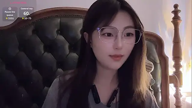 Sweet-Angel999 online show from 07-09-26, 03:22