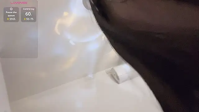 Snapshot of Sweet-Angel999 chatting on 03-16-25, 01:49 Sweet-Angel999 online show from 03-16-25, 01:49