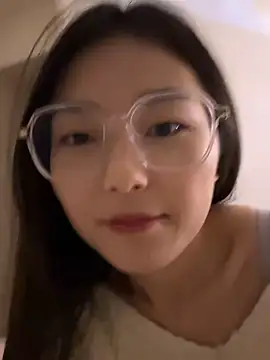 Snapshot of Sweet-Angel999 chatting on 02-26-25, 02:38 Sweet-Angel999 online show from 02-26-25, 02:38