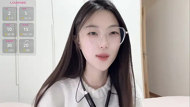 Snapshot of Sweet-Angel999 chatting on 02-28-25, 12:31 Sweet-Angel999 online show from 02-28-25, 12:31