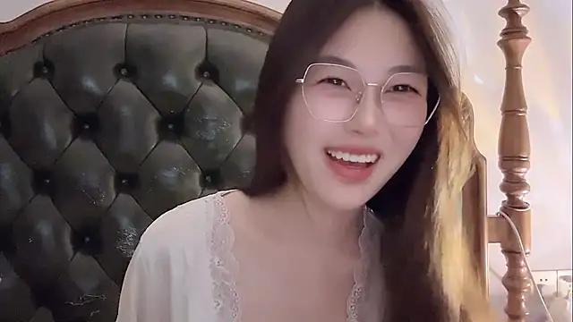 Sweet-Angel999 online show from 05-08-26, 03:27