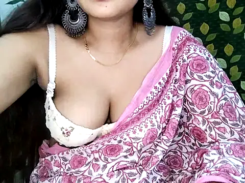 Aarvi Arora online show from 09-24-25, 10:22