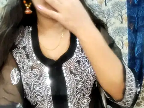 Aarvi Arora online show from 10-19-25, 02:42