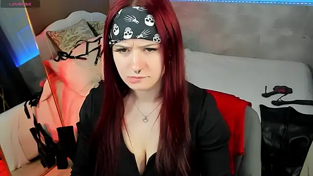 Lily Moonlight online show from 04-19-26, 02:40