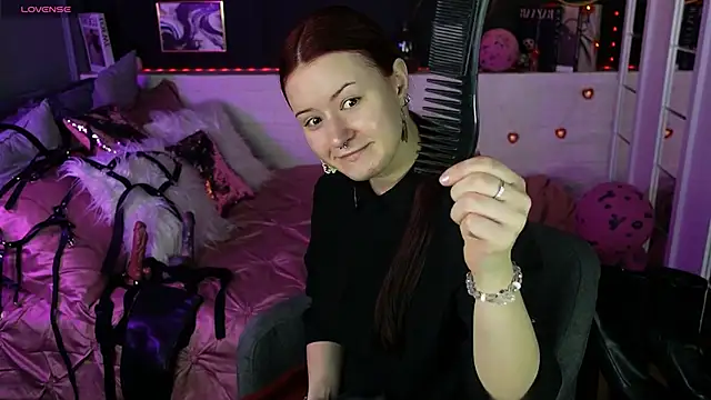 Snapshot of Lily_Moonlight chatting on 02-22-26, 07:55 Lily Moonlight online show from 02-22-26, 07:55