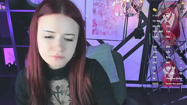 Lily Moonlight online show from 05-10-26, 02:41