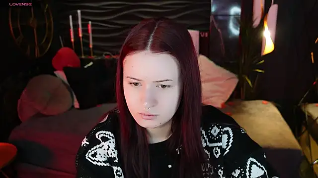 Snapshot of Lily_Moonlight chatting on 02-19-26, 06:54 Lily Moonlight online show from 02-19-26, 06:54