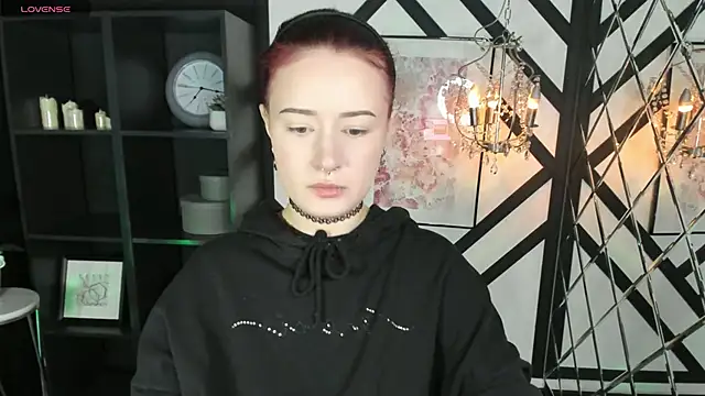 Snapshot of Lily_Moonlight chatting on 02-26-26, 02:06 Lily Moonlight online show from 02-26-26, 02:06