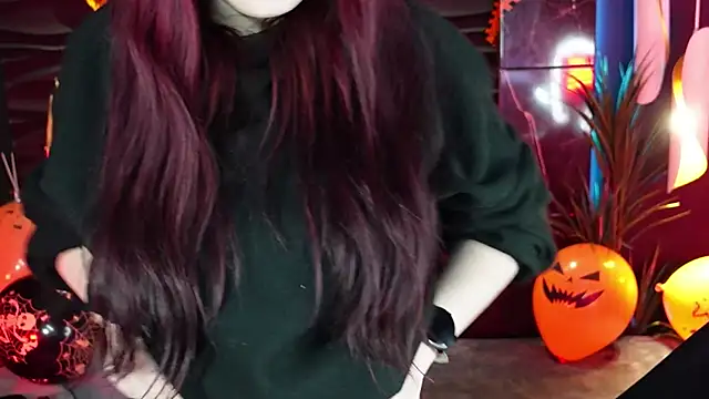 Lily Moonlight online show from 10-30-25, 07:06