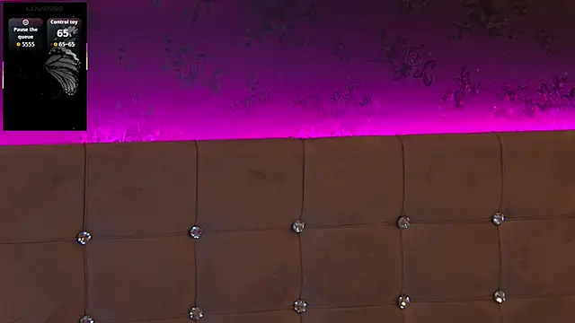 ZoeMesmerize online show from 11-24-25, 07:52