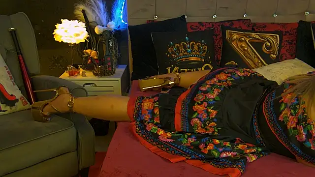 ZoeMesmerize online show from 06-25-26, 04:10