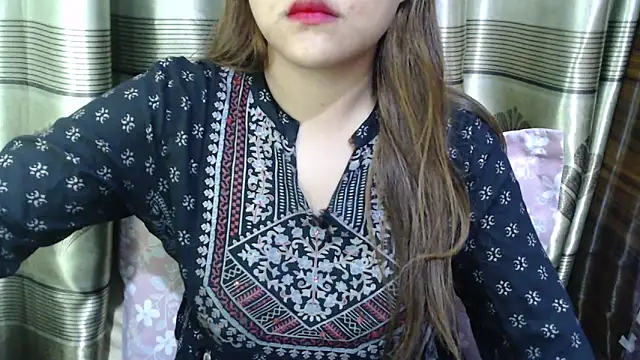 queen angelina online show from 02-24-26, 12:55