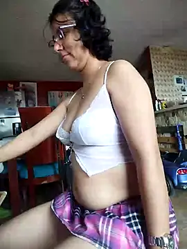 Im Alma  online show from 02-17-25, 07:01