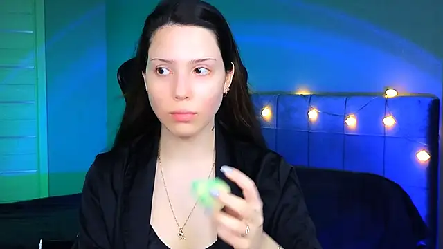 Snapshot of Stacy_Gonzales_ chatting on 03-06-25, 06:41 Stacy Gonzales  online show from 03-06-25, 06:41