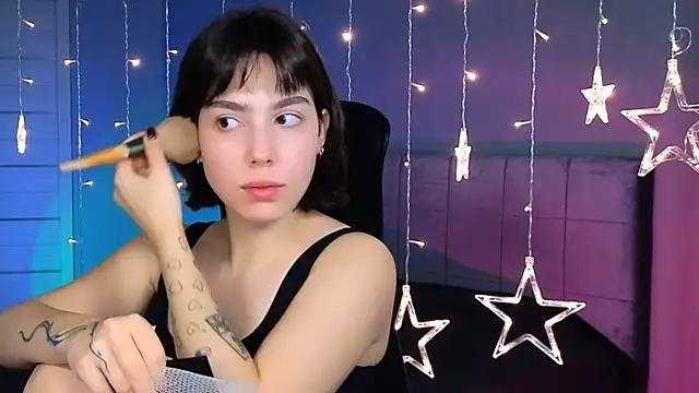 Stacy Gonzales  online show from 11-04-25, 07:01