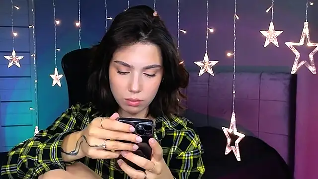 Snapshot of Stacy_Gonzales_ chatting on 10-18-25, 09:44 Stacy Gonzales  online show from 10-18-25, 09:44